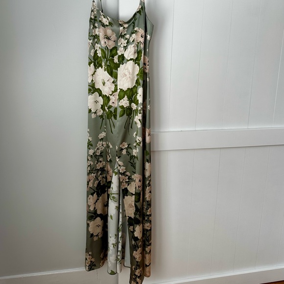 Reformation Selah silk dress in Tarragon, size 4 - Picture 6 of 8